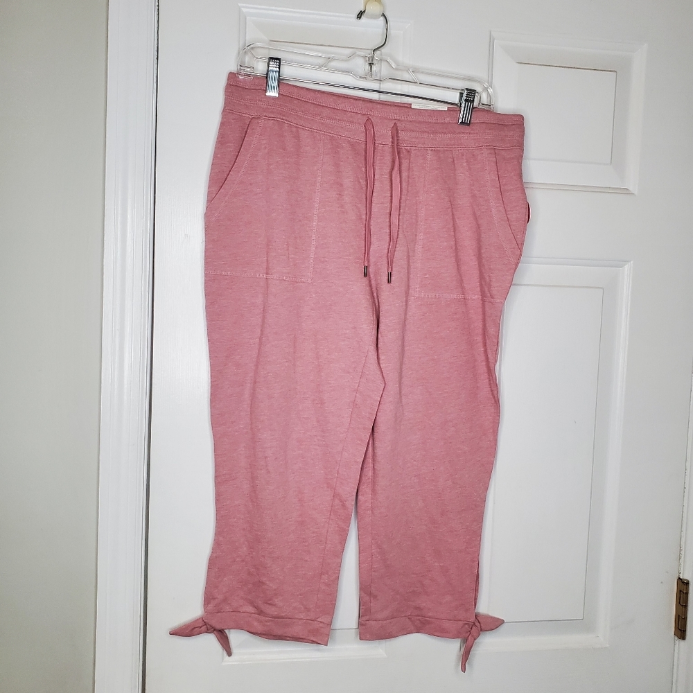 St. Johns Bay Active Capri Size Medium